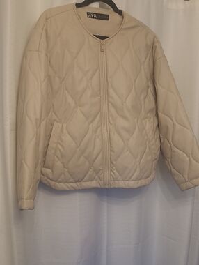 ZARA Light Cream Quilted Puffer Bomber Jacket